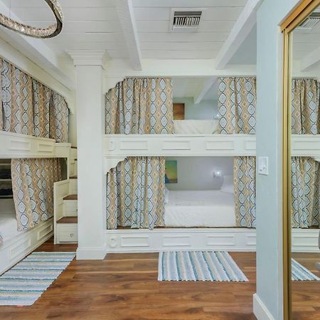 Smart Solution - Individual Private Bed-Pods In Gorgeous Shared Space - Women Only Dorm In Room 5 - Coed House - Full-Sized Mattresses In Individual Pods - With Built-In Private Storage - Gorgeous Shared Room - Affordable Luxury - Sparrow House Φοίνιξ Εξωτερικό φωτογραφία